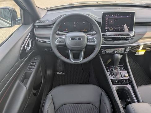 New 2026 Jeep Compass Trailhawk AWD/4WD image 28