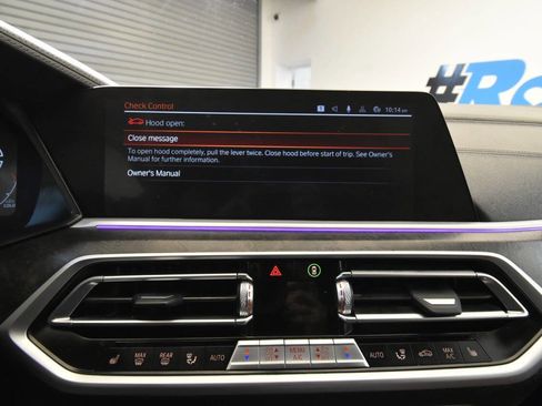 Used 2022 BMW X5 xDrive40i w/ M Sport Package AWD/4WD image 23