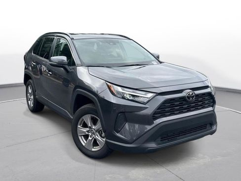 Certified 2025 Toyota RAV4 XLE AWD/4WD image 4