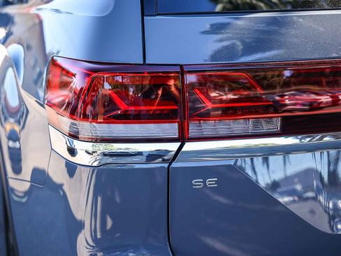 New 2026 Volkswagen Atlas SE image 9