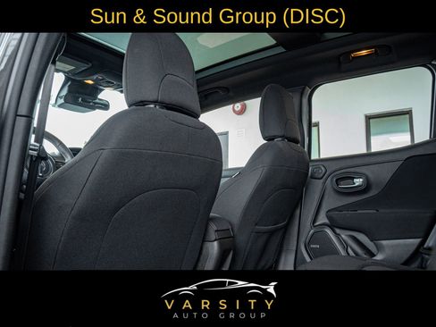 Used 2021 Jeep Renegade Latitude w/ Sun & Sound Group image 11