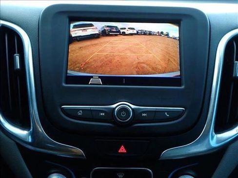 Used 2020 Chevrolet Equinox LS w/ LS Convenience Package image 15