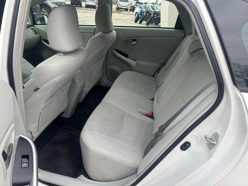 Used 2013 Toyota Prius Two image 11