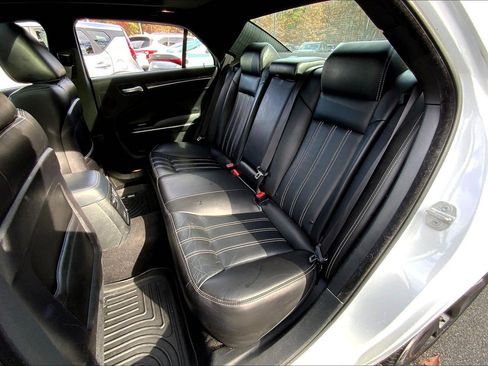 Used 2022 Chrysler 300 S image 28