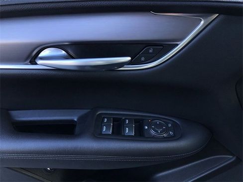 Certified 2023 Cadillac XT5 Luxury image 21