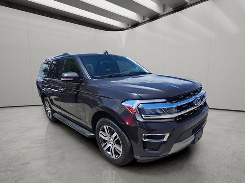 Used 2024 Ford Expedition Limited AWD/4WD image 13
