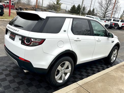 Used 2018 Land Rover Discovery Sport HSE image 8