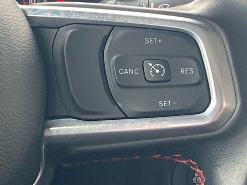 Used 2022 Jeep Wrangler Unlimited Rubicon w/ Safety Group image 9