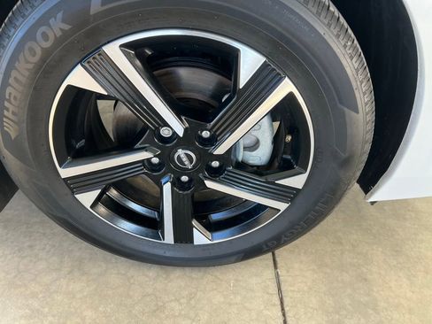 Used 2024 Nissan Sentra SV w/ All-Weather Package image 27