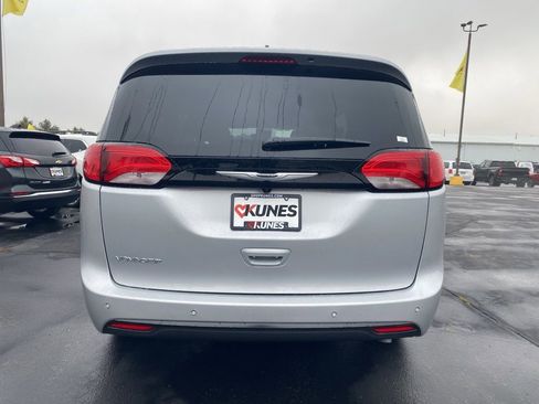 New 2026 Chrysler Voyager LX FWD image 9