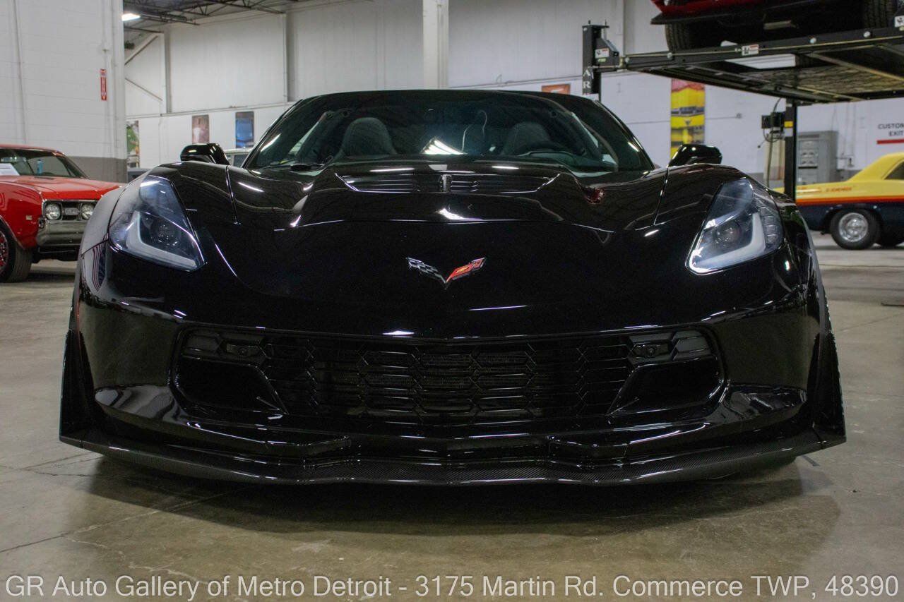 Used 2016 Chevrolet Corvette Z06 w/ 3LZ Preferred Equipment Group RWD image 13