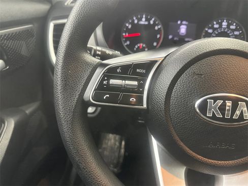 Used 2021 Kia Seltos LX image 24