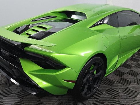 Used 2023 Lamborghini Huracan Tecnica image 2