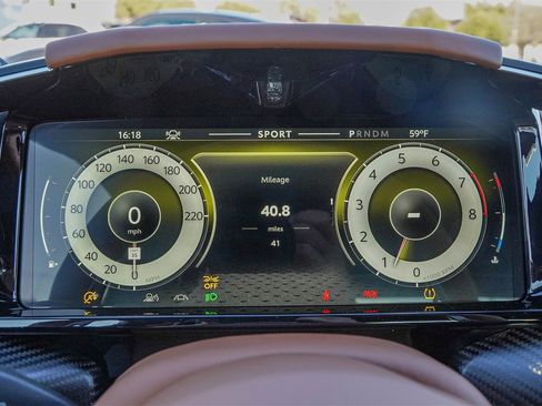 New 2026 Aston Martin V8 Vantage Roadster image 22