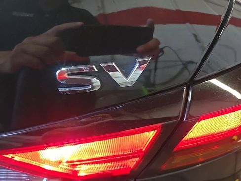 Certified 2021 Nissan Altima 2.5 SV w/ SV Premium Package FWD image 16