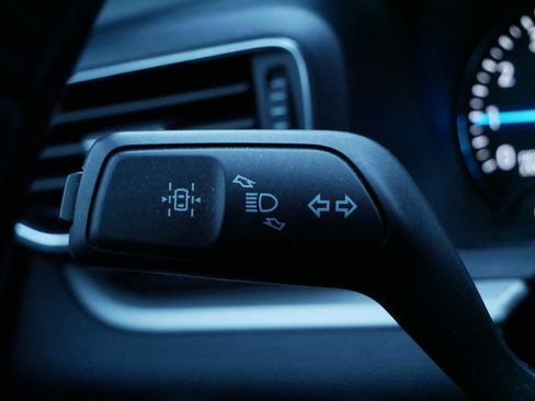 Used 2020 Ford Explorer XLT w/ Equipment Group 202A image 16