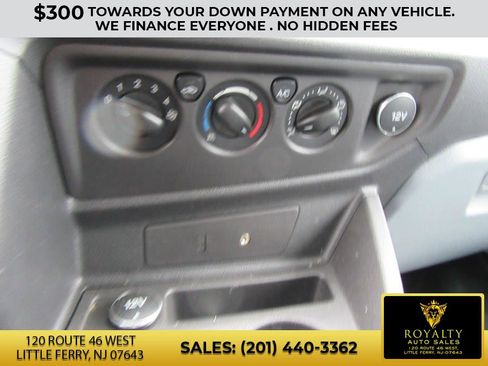 Used 2015 Ford Transit 250 130 Low Roof image 19