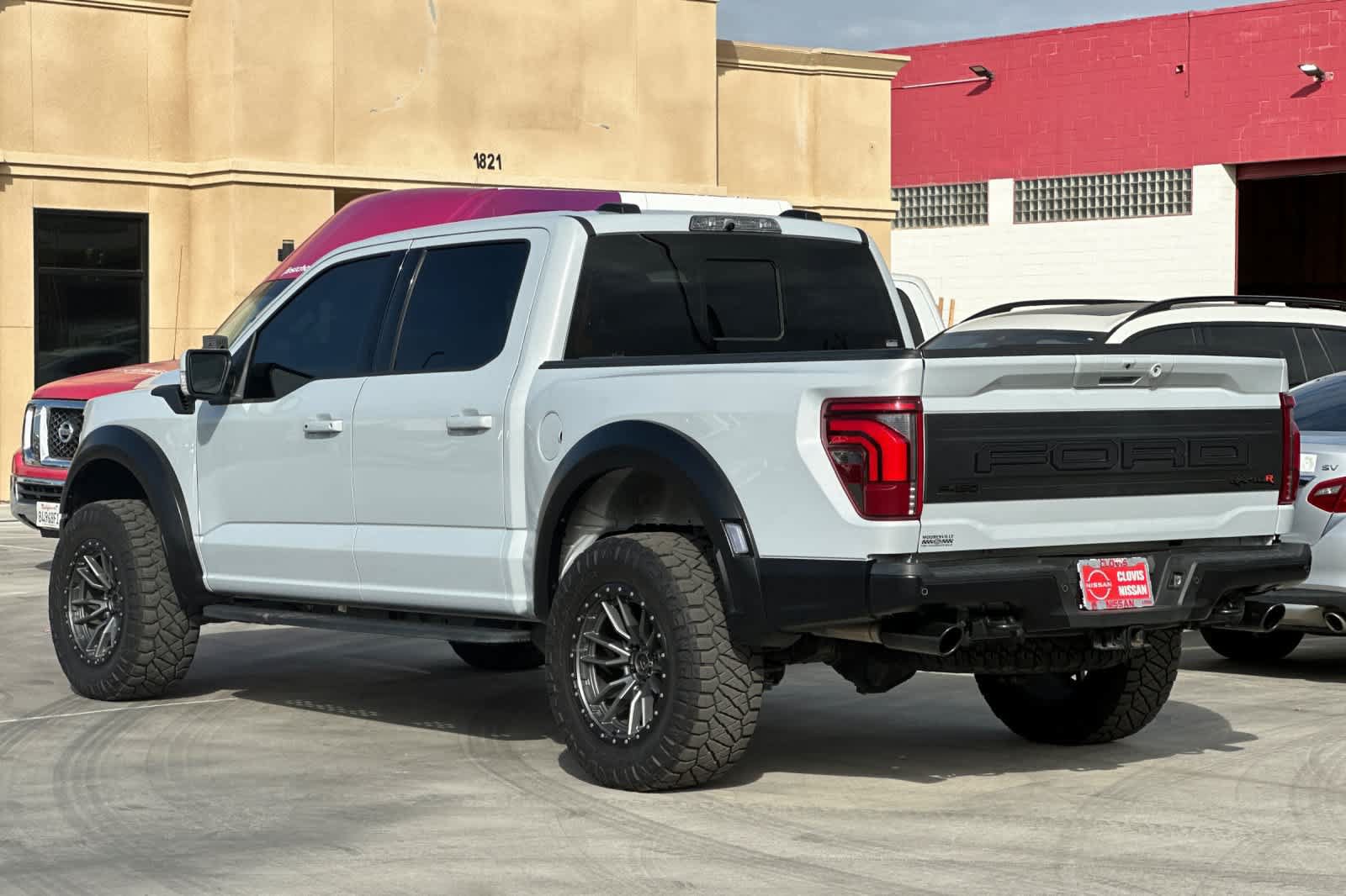 Used 2025 Ford F150 Raptor w/ Equipment Group 803A Raptor R AWD/4WD image 7