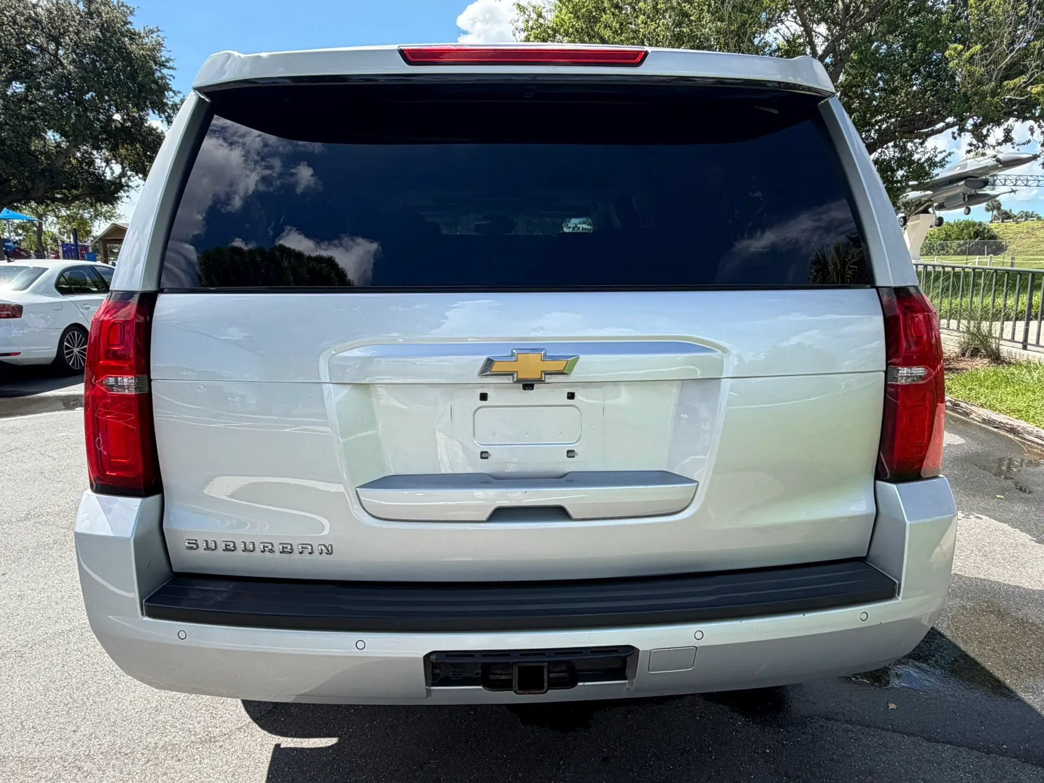Used 2017 Chevrolet Suburban LT AWD/4WD image 12
