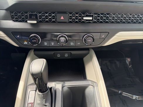 Used 2025 Honda Accord SE image 15