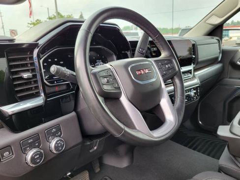 Used 2024 GMC Sierra 1500 Elevation AWD/4WD image 10