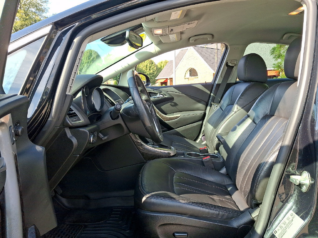 Used 2014 Buick Verano Leather FWD image 13
