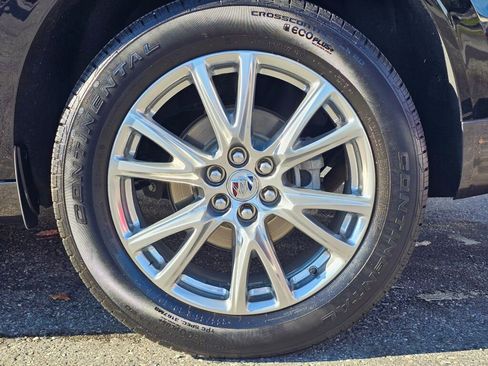 Used 2023 Buick Enclave Essence image 14