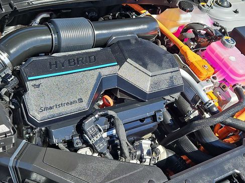 Certified 2025 Hyundai Tucson Limited image 14