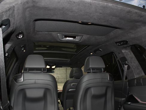 Used 2024 BMW X7 xDrive40i w/ Climate Comfort Package image 19