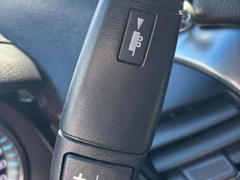 Used 2019 Chevrolet Suburban LT AWD/4WD image 18