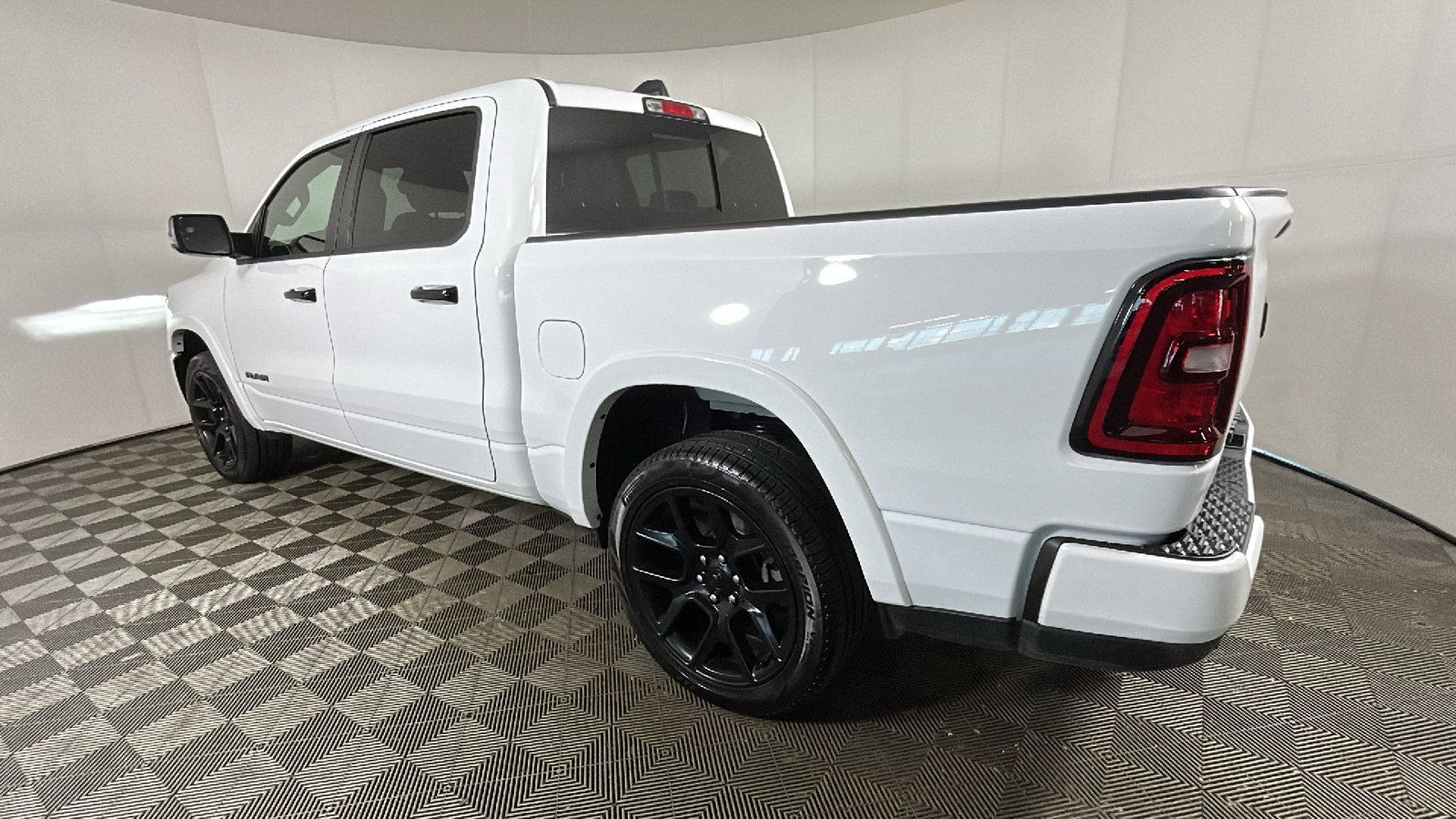 Used 2026 RAM 1500 Laramie w/ Night Edition AWD/4WD image 7
