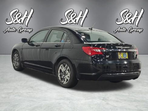Used 2013 Chrysler 200 LX FWD image 14