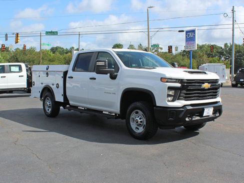 Used 2024 Chevrolet Silverado 2500 W/T w/ WT Convenience Package AWD/4WD image 8