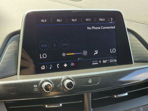 Used 2025 Cadillac CT4 Premium Luxury image 22