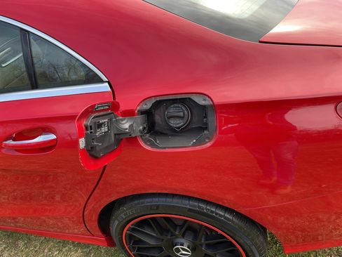 Used 2017 Mercedes-Benz CLA 250 image 36