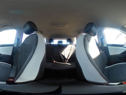 Used 2025 Volkswagen Taos SE image 43