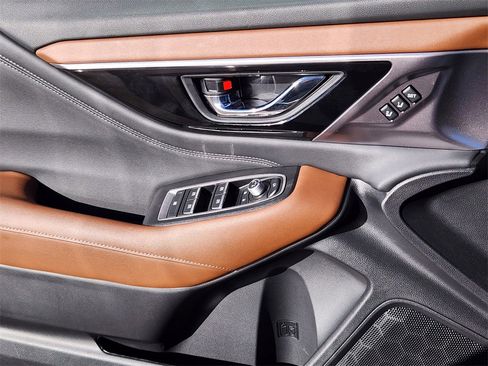 Used 2025 Subaru Outback Touring XT w/ Popular Package #2 image 6