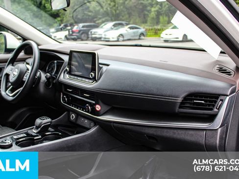 Used 2023 Nissan Rogue SV AWD/4WD image 22