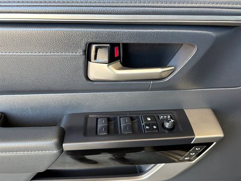 Used 2025 Toyota Tundra Limited image 10