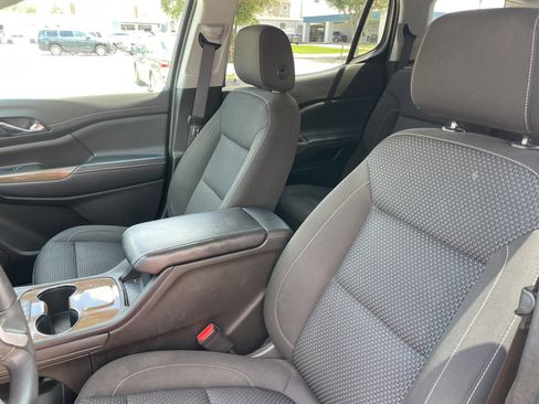 Used 2021 GMC Acadia SLE FWD image 8