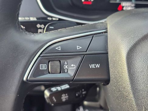 Used 2025 Audi Q5 2.0T Premium image 32