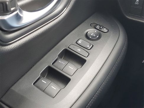 Certified 2023 Honda HR-V LX image 14