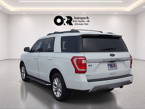 Used 2021 Ford Expedition XLT RWD image 4