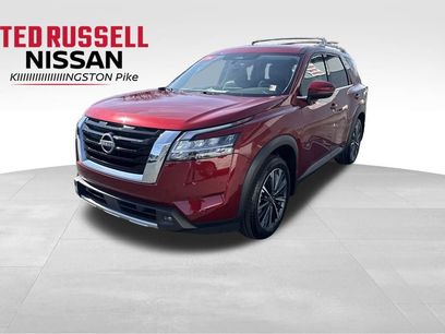 Used 2024 Nissan Pathfinder SL w/ SL Premium Package
