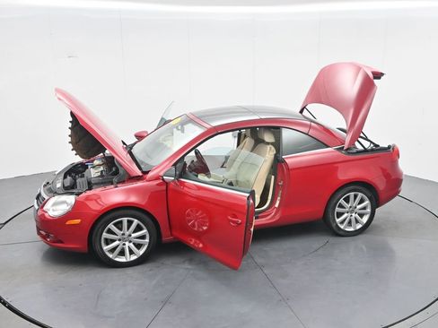 Used 2010 Volkswagen Eos Komfort FWD image 39