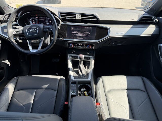 Used 2022 Audi Q3 2.0T Premium Plus AWD/4WD image 12