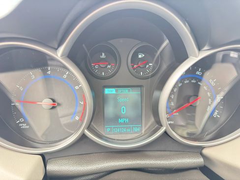 Used 2016 Chevrolet Cruze LS image 15