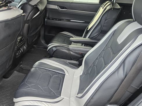 Used 2022 Hyundai Palisade SEL w/ Premium Package FWD image 6