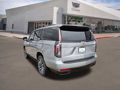 Used 2024 Cadillac Escalade Sport w/ Touring Package image 4