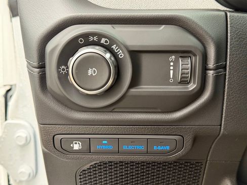 Certified 2025 Jeep Wrangler Sahara 4xe w/ Safety Group image 29